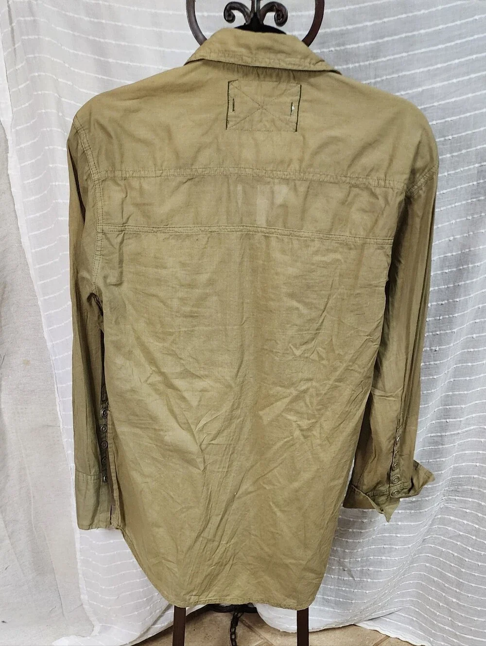 Free People lightweight button